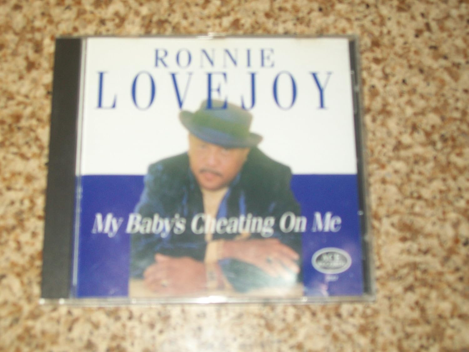 

CD LOVEJOY, RONNIE - My Baby s Cheatin on Me NO2057 Japan Soul/Funk Used