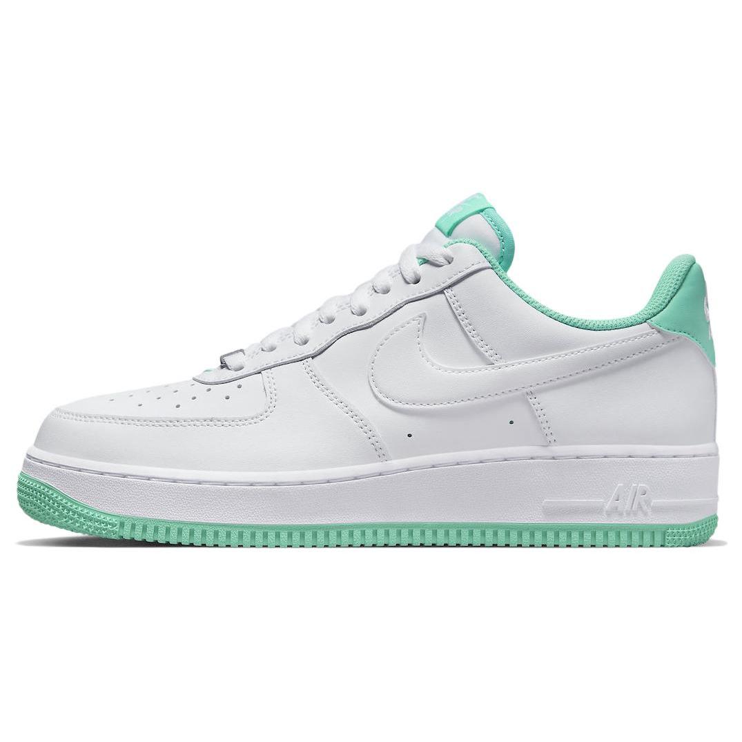 

новые Nike Air Force 1 07 Белый Мятный 40.5