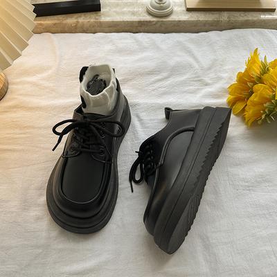 Kleine Lederschuhe Damen Britischer Stil 2025 neu Frühling vielseitig Muffin-Plateausohlen Japanische Studentinnen Schnürschuhe Retro Einzelne Schuhe
