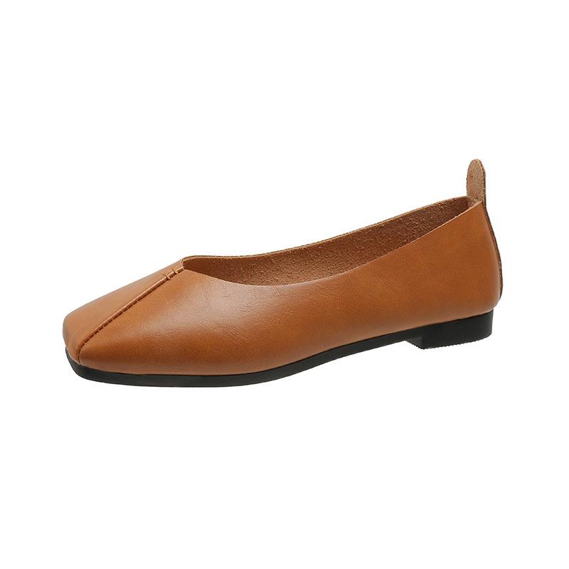 Spring and summer new flat-bottomed comfortable Doudou shoes round head one-pedal casual shallow mouth single shoes women