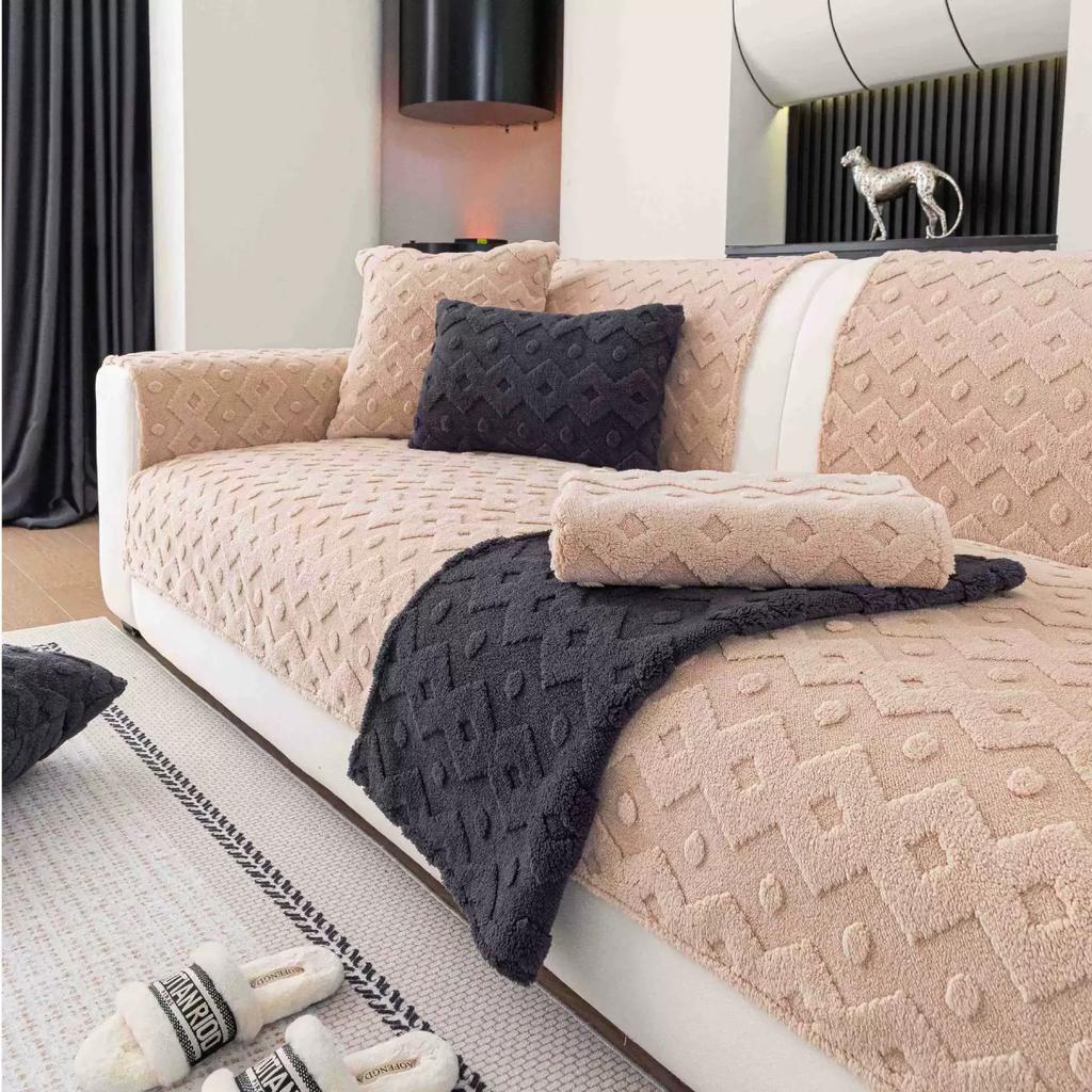 New Autumn and Winter Warm Sofa Cushion Anti-cat Scratch Advanced Sense Plush Sofa Cover Cloth