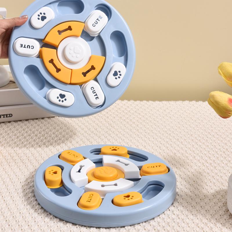 

Pet Puzzle Feeder: 2-in-1 Slow Feeding & Sniffing Toy for Dogs & Cats