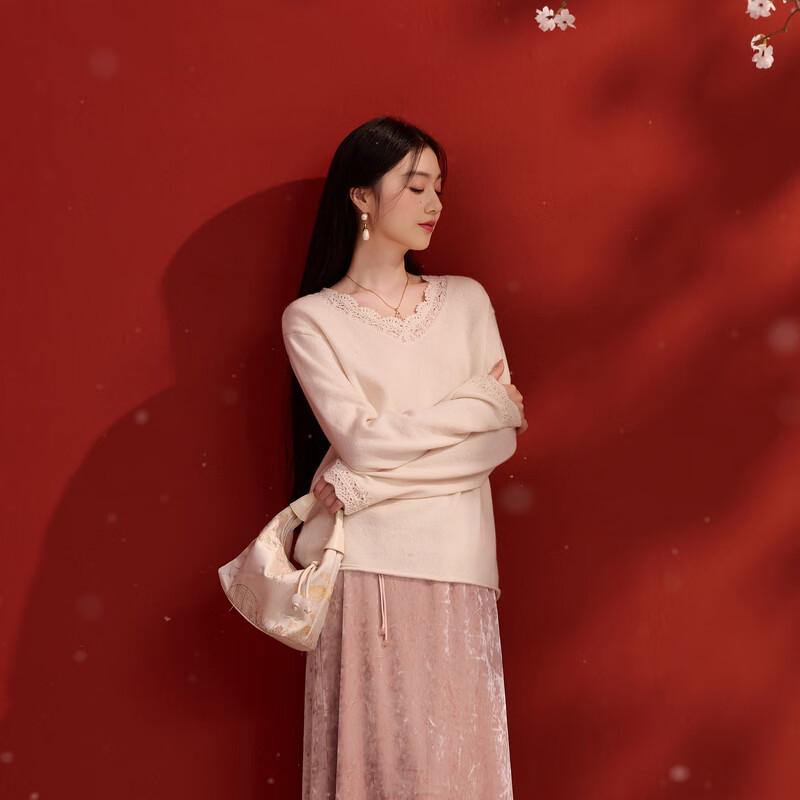 Sancai New Chinese-Style Embroidered Wool Knit Pullover
