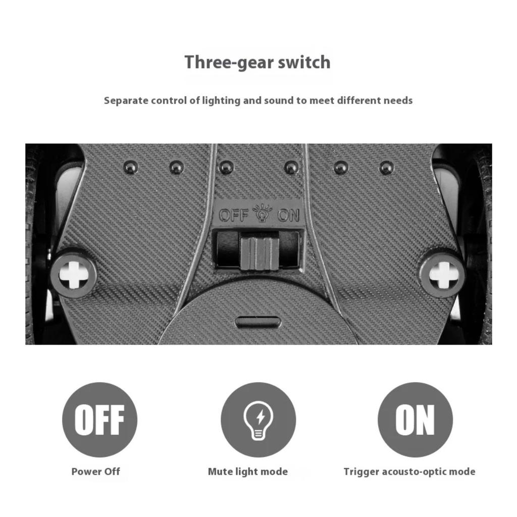 1/24 Alloy Die-cast Maserati MC20 Sports Car Model, Children's Toy Car with Sound and Light, Boys' Birthday Gift, Desktop Decoration