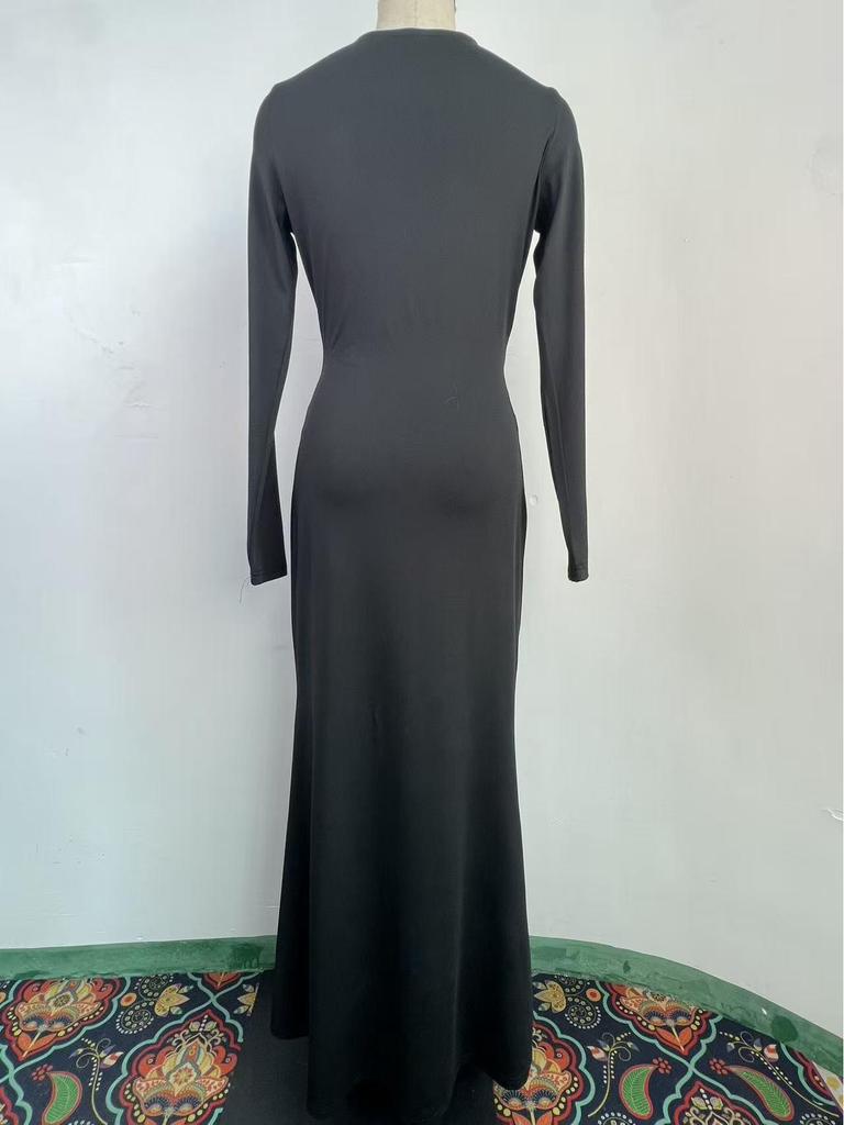 2026 Spring/Summer Elegant Pleated V-neck Evening Dress