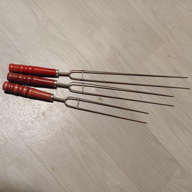 SMVP Red Wooden Handle BBQ Skewers/Forks