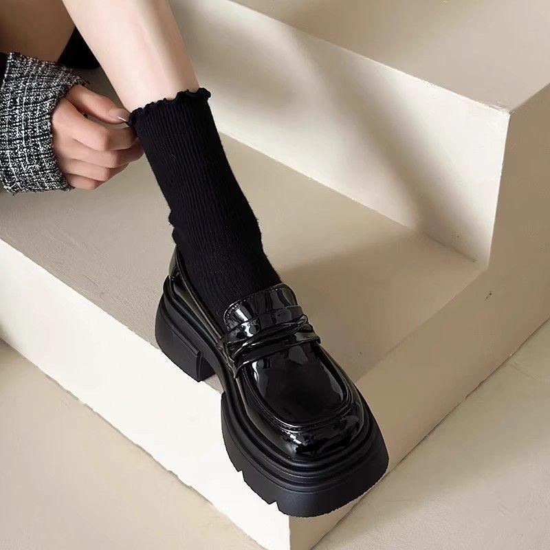 2025 new platform loafers women's popular shoes autumn and winter women's shoes British style small leather shoes women's black single shoes