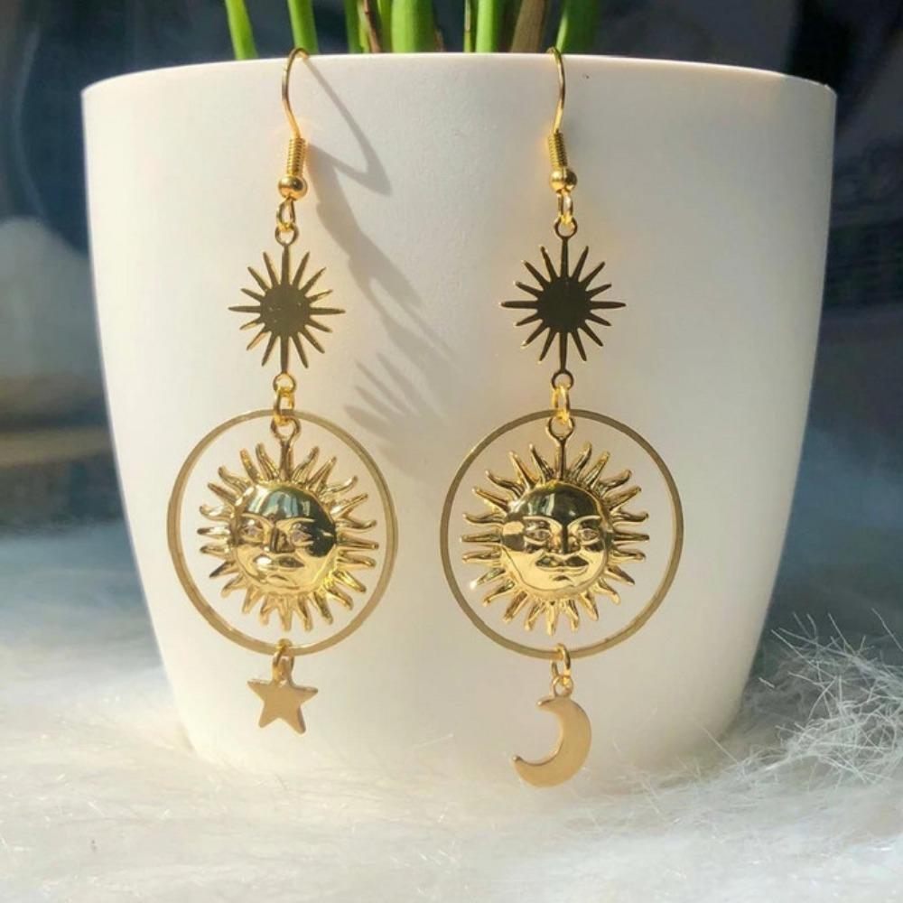 Temperament Personality Gold Color Sun Stars Crescent-shaped Pendant Asymmetry Dangle Earrings for Women Bohemia Jewelry Gifts