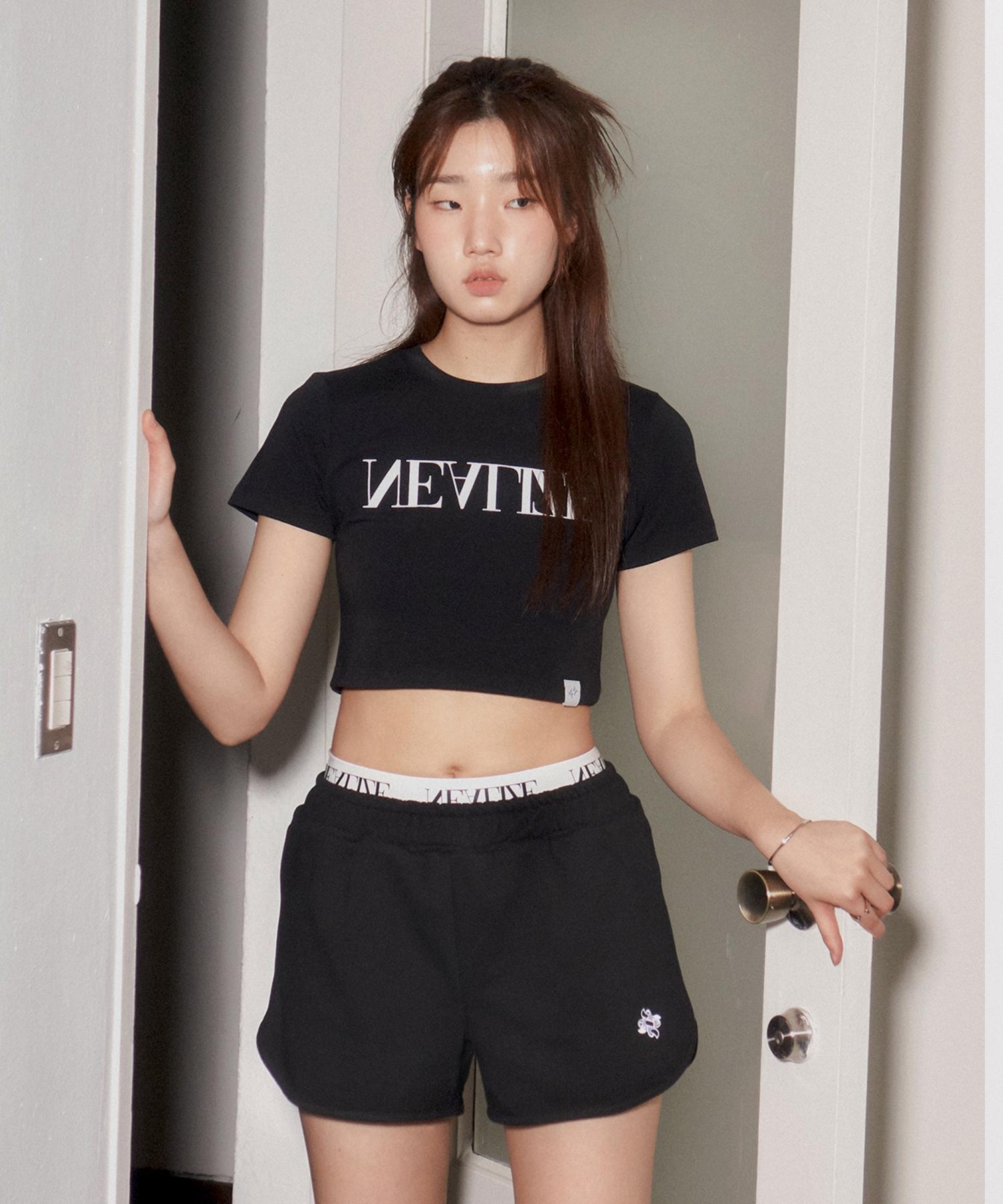 Nil Rise Logo Cropped Short Sleeve T-Shirt Black Black/S