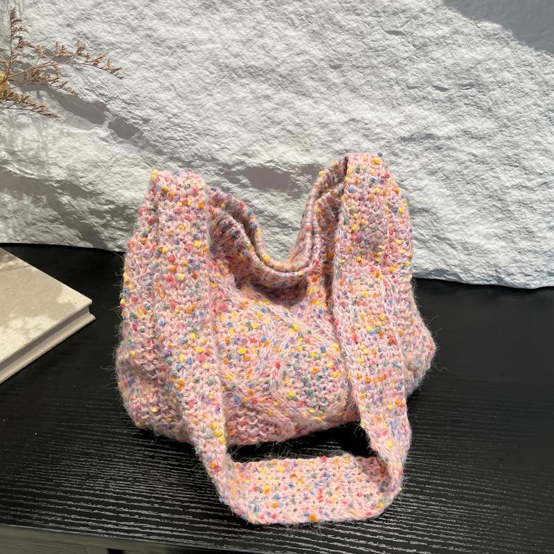 Gradual change of color retro cute knitted handbag women's shoulder bag woven clip wool autumn and winter new