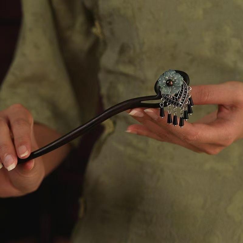 18cm Peacock Bell Wooden Hairpin Chinese Style Retro Heavy Craft Hair Stick Elegant Hanfu Hair Ornament