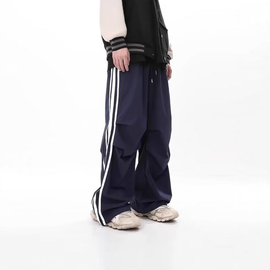 Amerikanische Drei-Streifen-Fallschirmjägerhose Herren Sommer Trendmarke gestreift gerade lässige Hose High Street Retro Falten weiter Bein lang