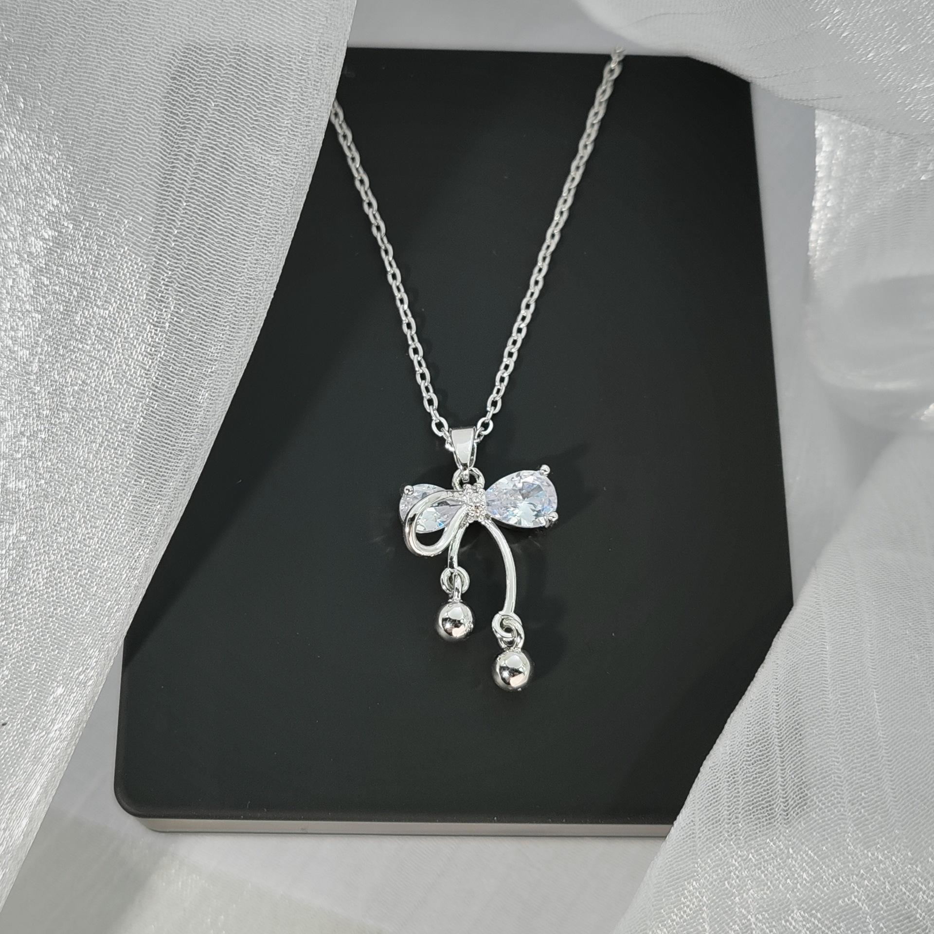 

Титановая сталь циркон ожерелье женское старшее личность универсальный темперамент микро-инкрустация кулон ювелирные изделия