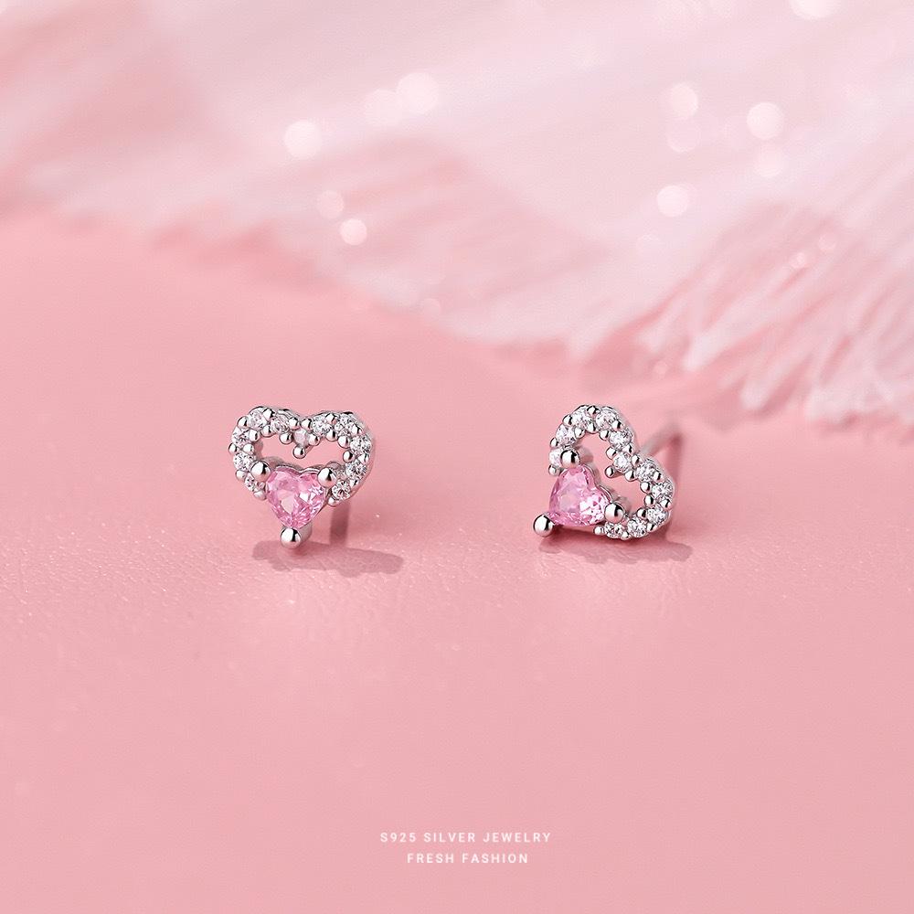 Beixi Sweet Heart Zirconia Stud Earrings: S925 Sterling Silver, Hollow, Micro-Inlaid, Lightweight, Versatile, Luxury Fashion for Women. s925 Sterling Silver