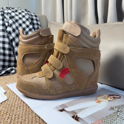 Nouvel Style de Chaussures pour Femmes à Velcro Invisible Augmentant la Hauteur Intérieure avec Talon Compensé et Chaussures Montantes de Sport et Décontractées Assorties en Couleur