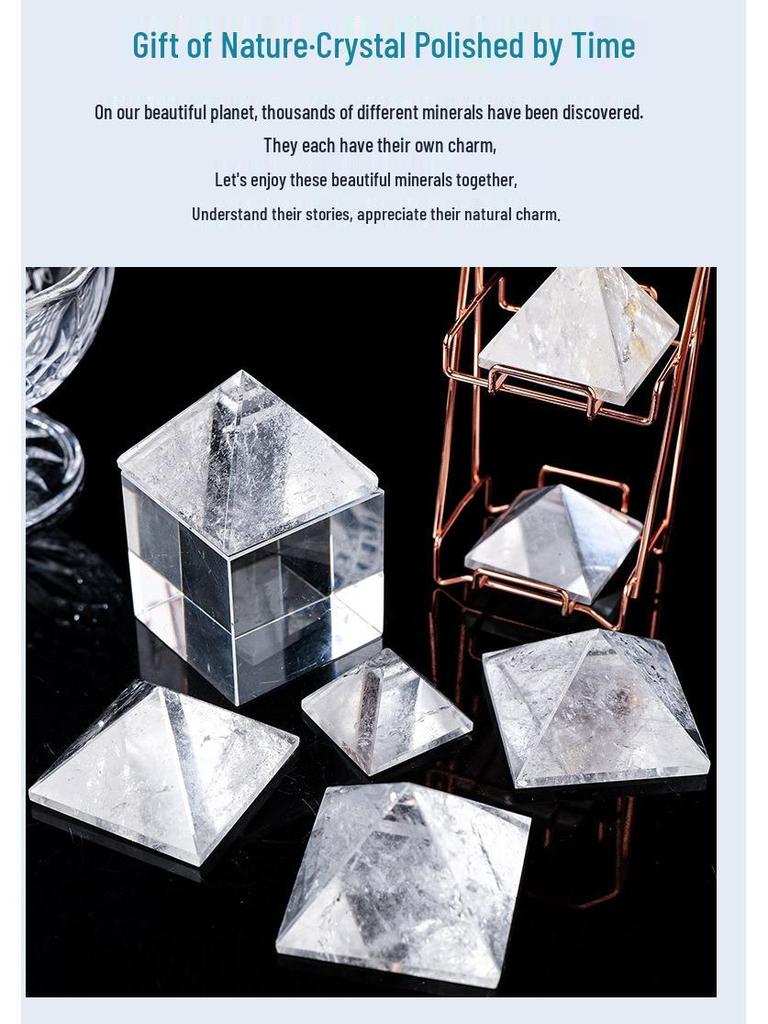 Bílá křišťálová leštěná pyramida Feng Shui ornament