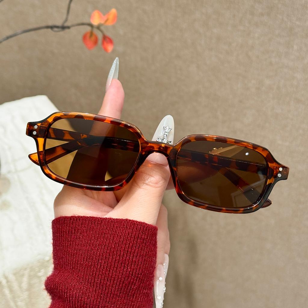 1Pc Retro Fashion Square Frame Sunglasses, Simple Casual Fashion Basics, Fashion Outfits, Street Photography, Driving