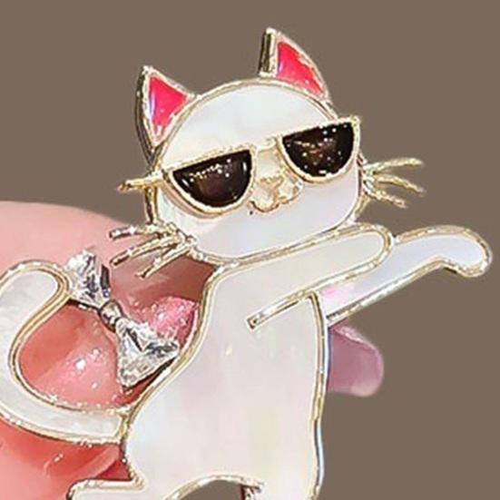 Dancing Kitten Shape Versatile Brooch Zinc Alloy White 1 Pc