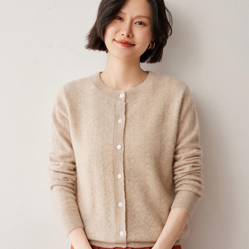 2024 Autumn/Winter Women's Round Neck Cashmere Jacquard Sweater - Versatile Loose Knitwear Cardigan