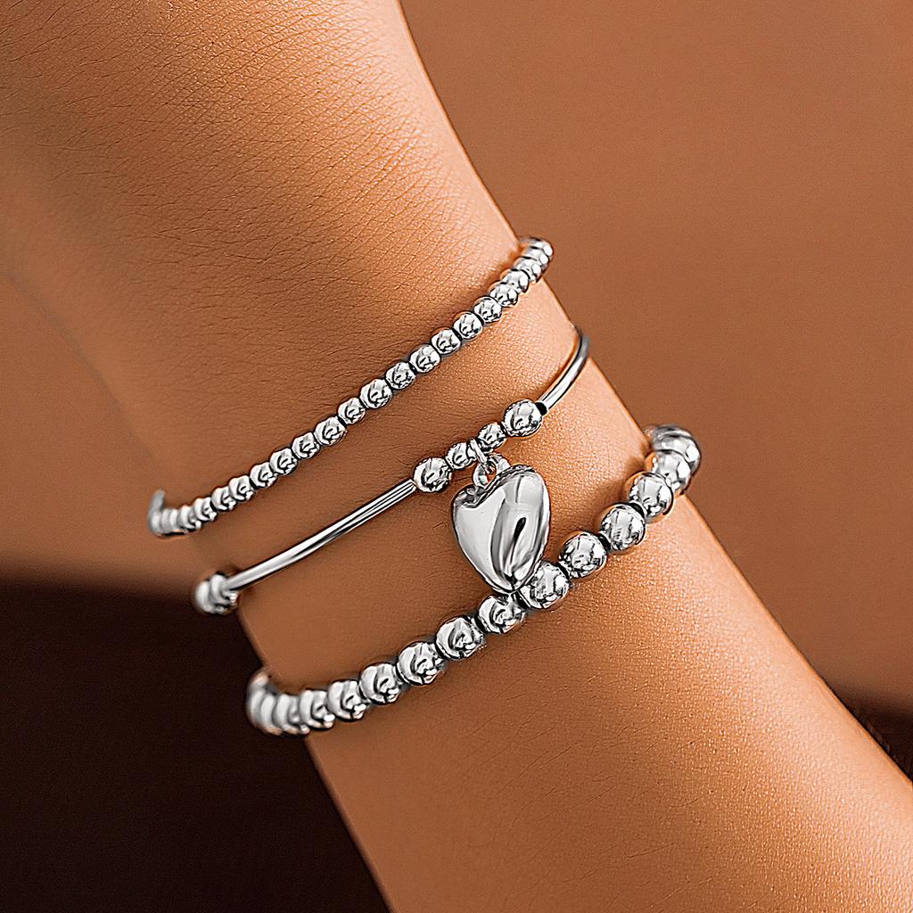 Fashion Metal Love Pendant Beaded Bracelet Set, Sweet And Cool Round Bead Chain Stacked Bracelet Woman