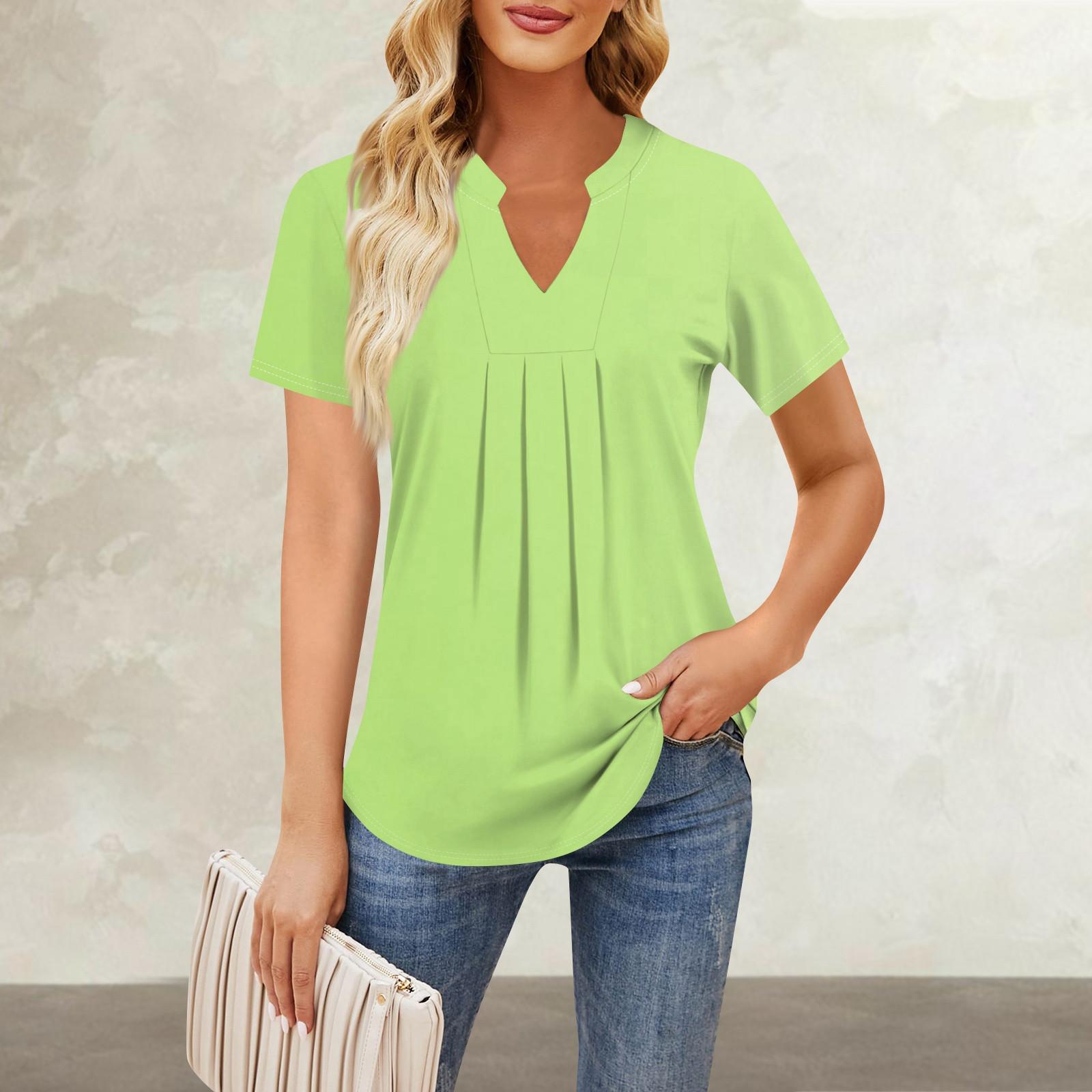 Женская повседневная свободная футболка с коротким рукавом и v-образным вырезом на груди — фото 13