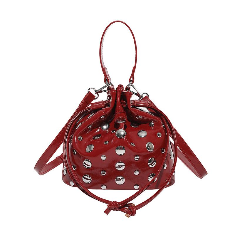 Сумка через плечо из ПУ кожи в форме ведра  Стиль панк Заклепки Плечевые сумки и Сумки Женская Сумка-клатч