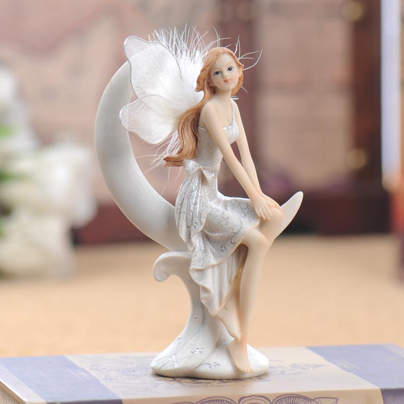 European Cute Elf Girls Resin Angel Figurines Office Desk Fairy Statue KTV Bar Ornaments Decor Home Furnishing Decoration Crafts