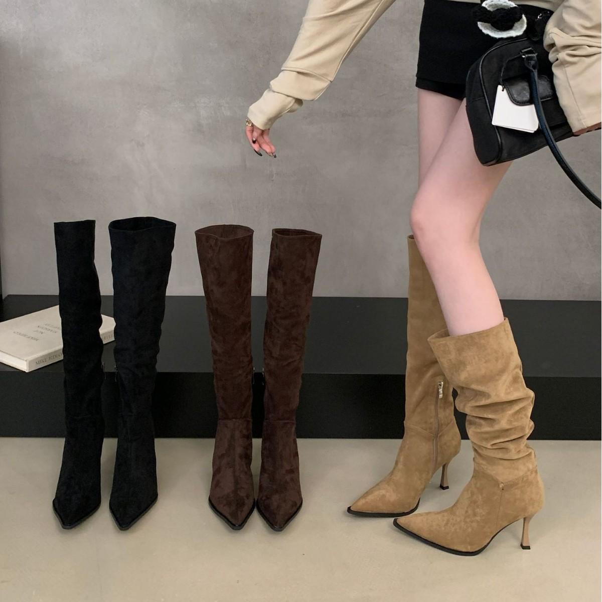 

2025 новая корейская версия низких сапог-чулок с острым носком, на тонком высоком каблуке, с боковой молнией, рыцарские замшевые сапоги до колена для верховой езды 39 кофейный