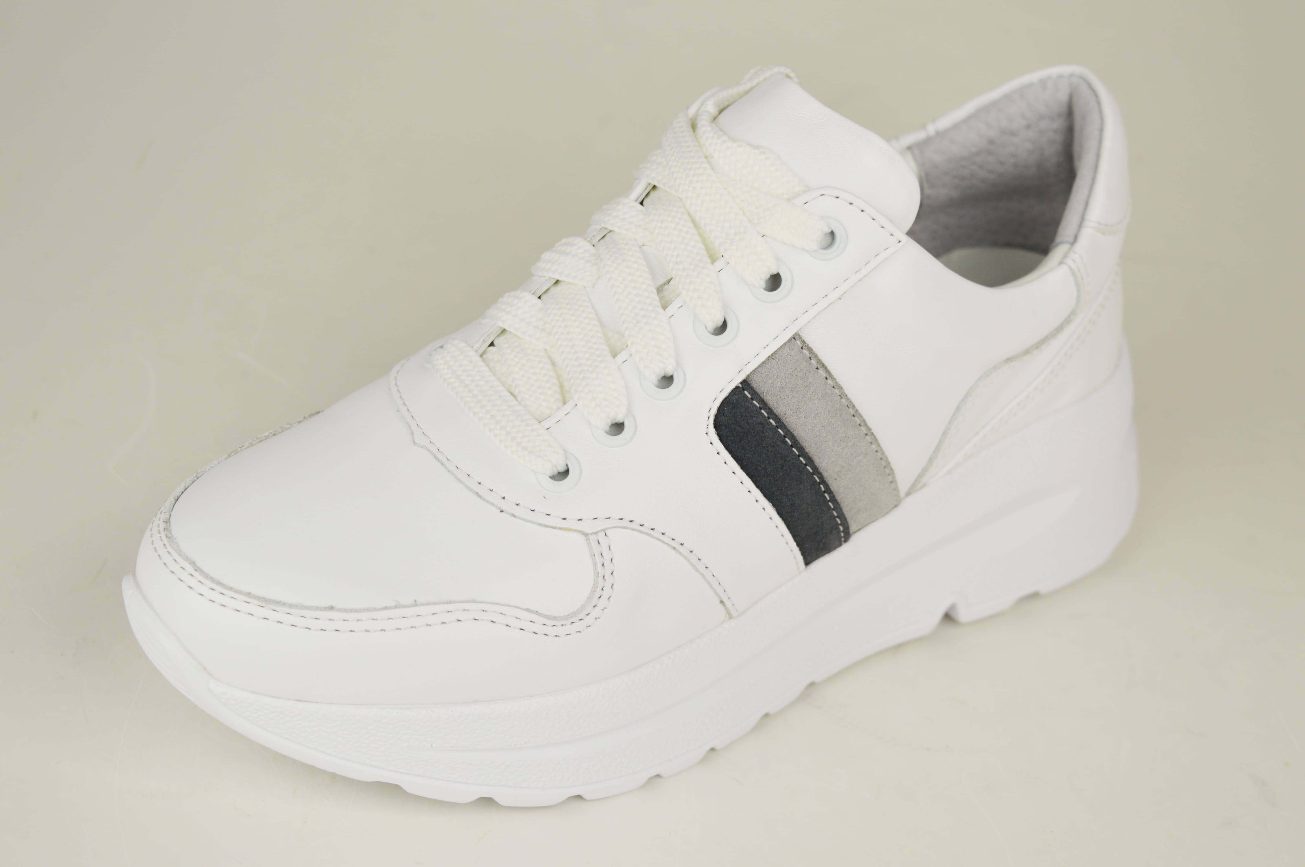 

Кросівки жіночі Kento 920 36 Білі шкіра 37 білий