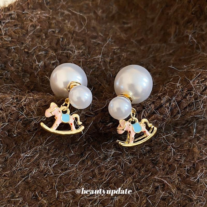 Silver needle dripping oil pony pearl stud earrings natal year sweet and elegant niche versatile earrings light luxury high-end earrings