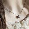 Niche Design Cold Feeling Running Ring Four-Leaf Clover Zircon Pendant Necklace Women'S Exquisite Light Luxury Stacked Small Light Bulb Collarbone