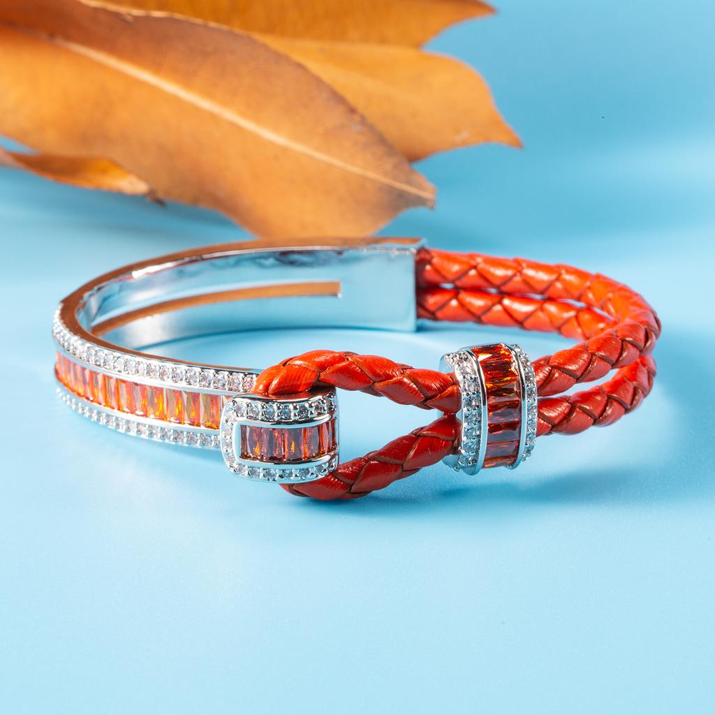 Fashion Light Luxury Diamond-encrusted Horseshoe Buckle Bracelet High-end Zircon Woven Hand Rope Versatile Niche Temperament Bracelet