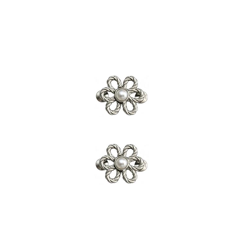 2/4Pcs No‑Sew Flower Pearl Waist Buckle Detachable Pants Waist Reducing Clip Fashion Decor Brooch for Jeans Skirt Shirt Outfit