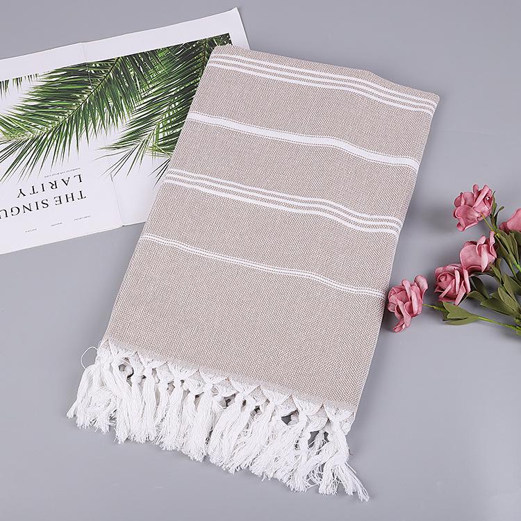Custom Pure Cotton Turkish Striped Beach and Sauna Towel with Non-Stick Sand and Tassels for Adults