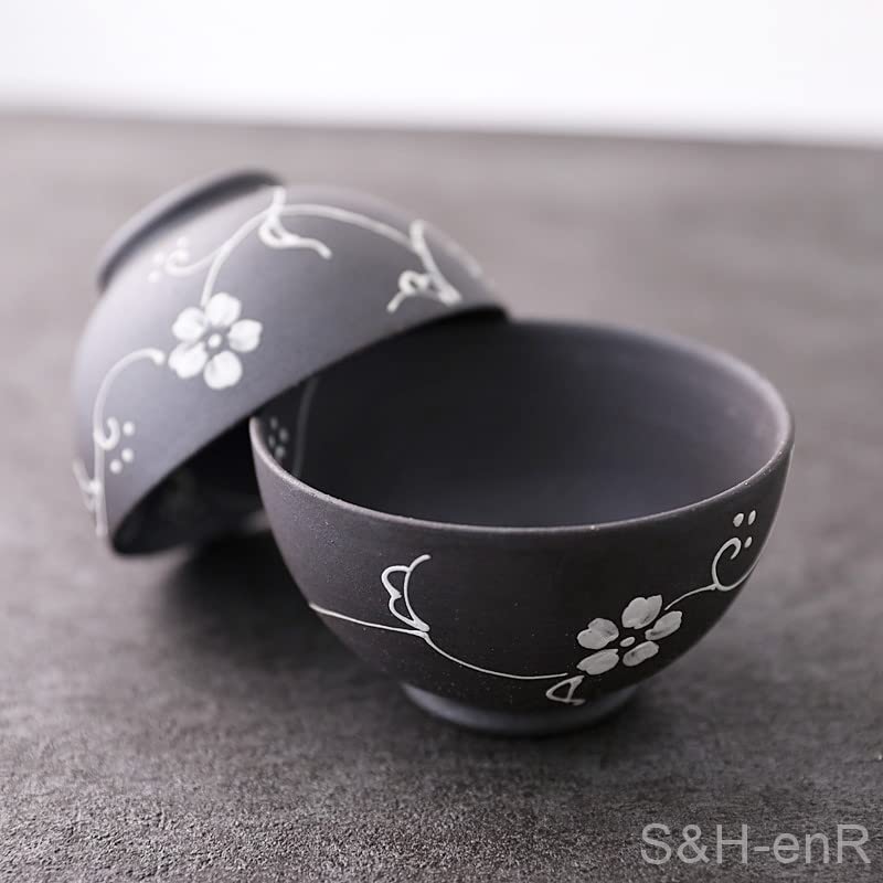 Arita ware pair of rice bowls, Higashihara kiln, with a white floral arabesque pattern. A stylish, modern, and elegant rice bowl set.