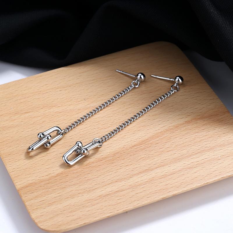 Elegant Temperament Long Stud Earrings Female Modern Girl Internet Celebrities Ins Fashion Creative U-Shaped Horseshoe Buckle Earrings