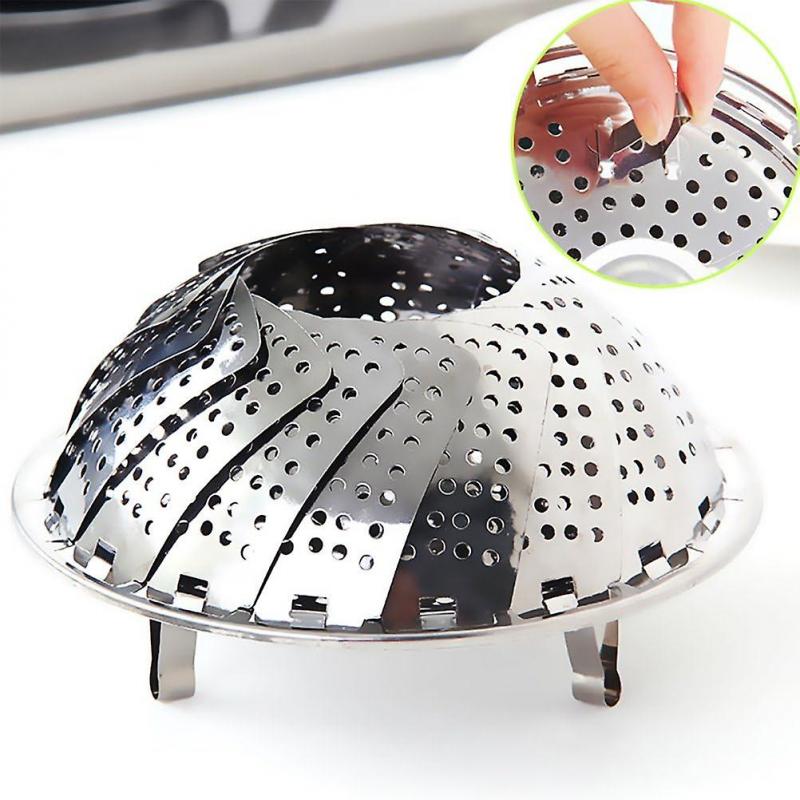 Vegetable steamer with steamer basket is made of stainless steel, used for vegetables, stews and various cooking