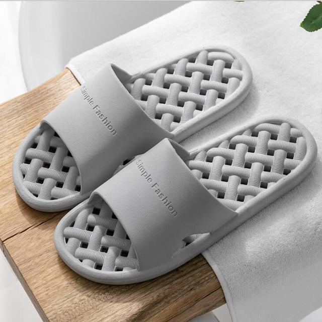 

Модные домашние тапочки для ванной, домашние нескользящие унисекс, однотонные тапочки с мягкой подошвой, сандалии, женские и мужские тапочки, обувь на плоской подошве 40