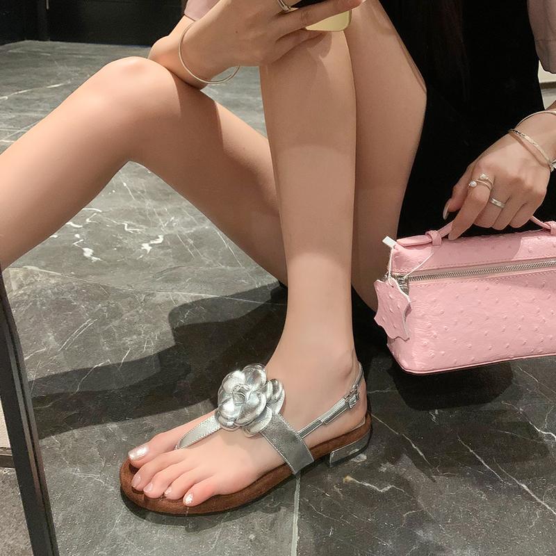 Fashion 2025 New Summer Women Sandals Genuine Leather Women Shoes Open Toe Low Heel Casual Buckle Strap Shoes Flower Modern Sandals