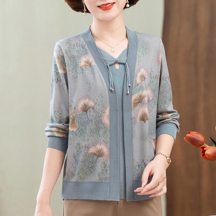 Strickjacke für Mittelalte und Ältere Zweiteiliges Set Oma Herbstkleidung Modisches Pullover-Set Herbst Altersreduzierender Mutteranzug
