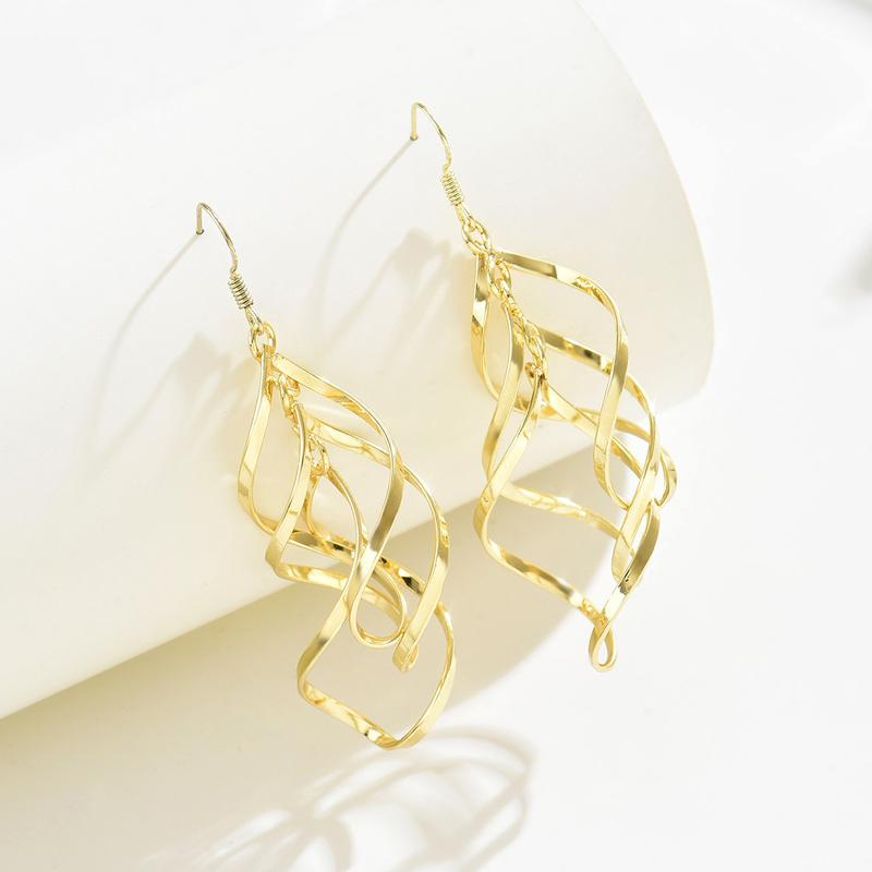 

Fashion Metal Hollow Long Tassel Pendant Earrings for Women Vintage Gold Color Twisted Wrapped Geometric Hanging Earring Zircon