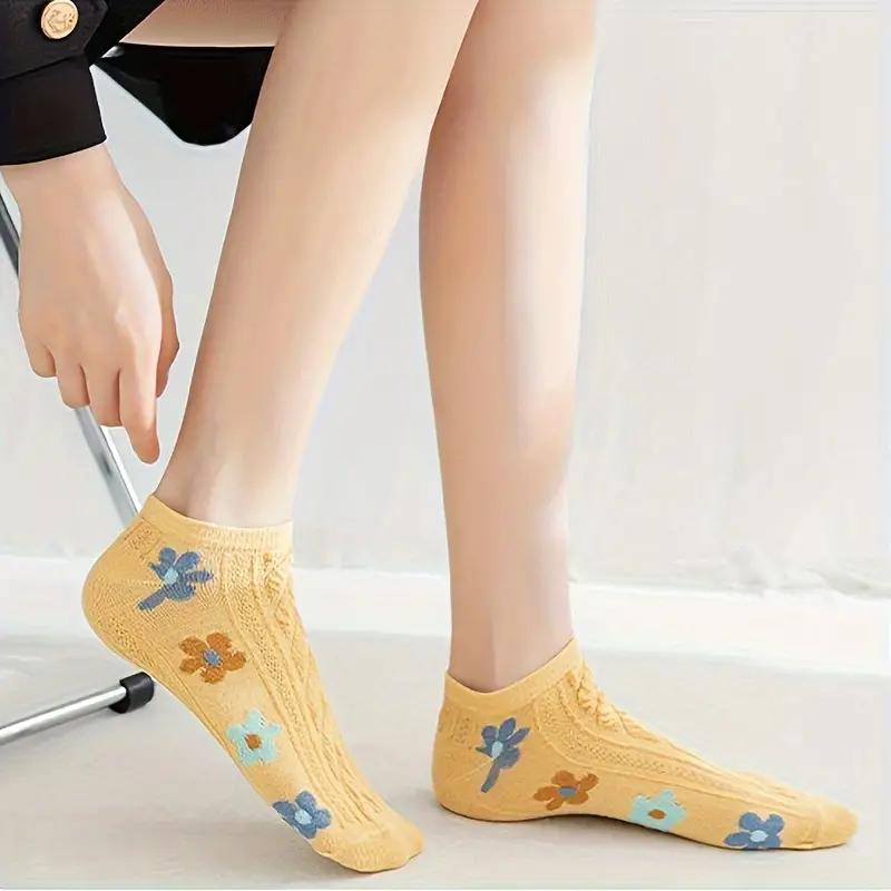 5 Pairs Cute and Comfy Floral Print Low Cut Ankle Socks for Women - Soft and Textured Stockings and Hosiery