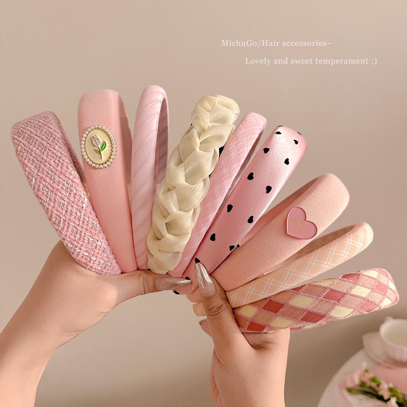 Soft Fluffy Headband - Retro Niche Sweet Commuting Hair Accessory for Autumn/Winter