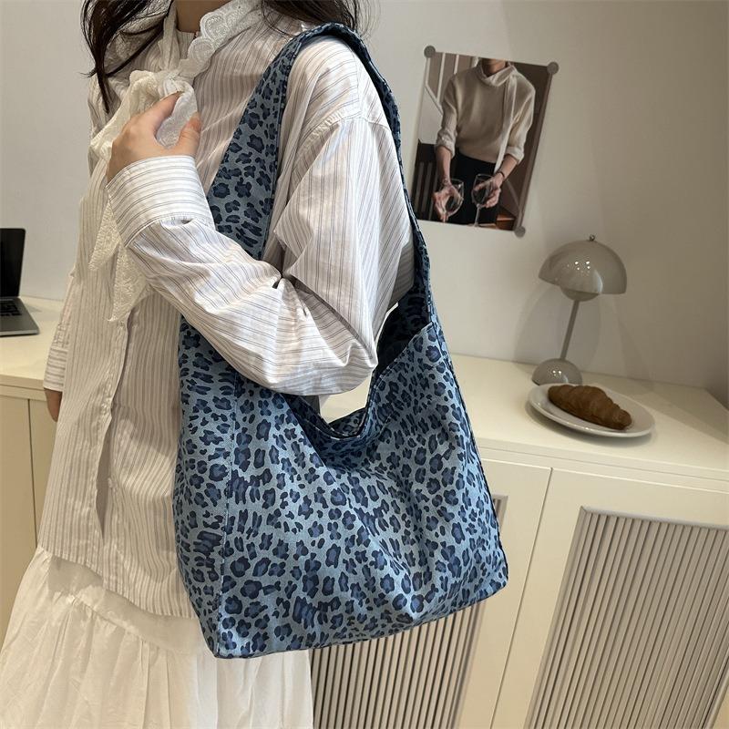 Leopard Print Cotton Cloth Tote Bag Women's New Fashion Popular Simple Commuter Bag Casual Retro Shoulder Bag