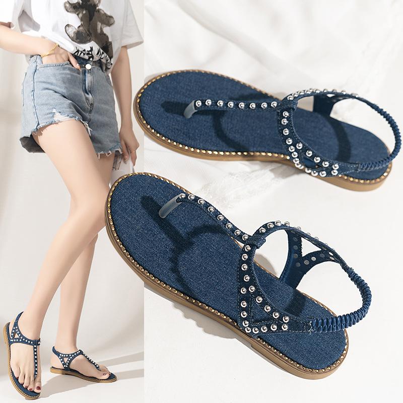 2026 Summer Bohemian Style Rivets Flat Bottom Clip Toes Herringbone Sandals Fashion Beach Plus Size Women Elegant Generous Shoes