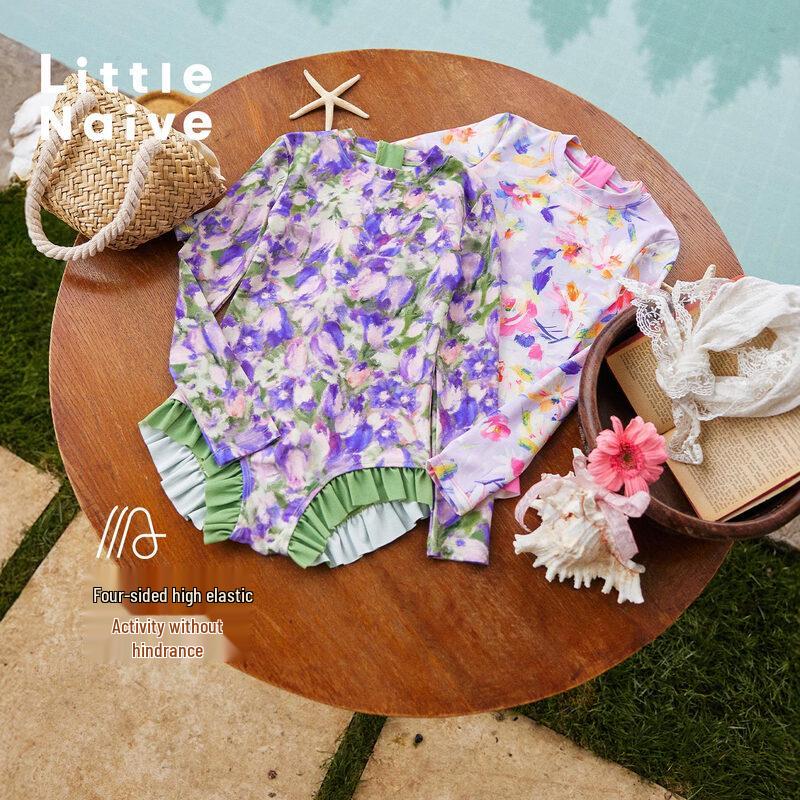 Kleines naives Mädchen Langarm UV-Schutz Einteiler Badeanzug