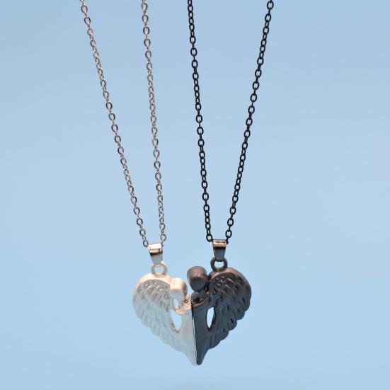 1 Set Matching Angel Couple Necklaces Magnetic Heart Angel Pendant Necklaces Romantic Love Heart Necklaces for Couples Valentine's Day Gift