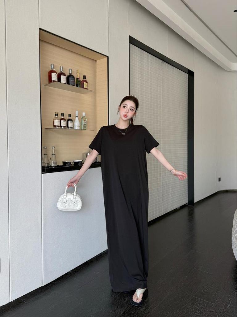 61035# Stylish Women's Over-the-Knee Slimming T-Shirt Dress - Simple, Modern, Short-Sleeved, and Loose-Fitting