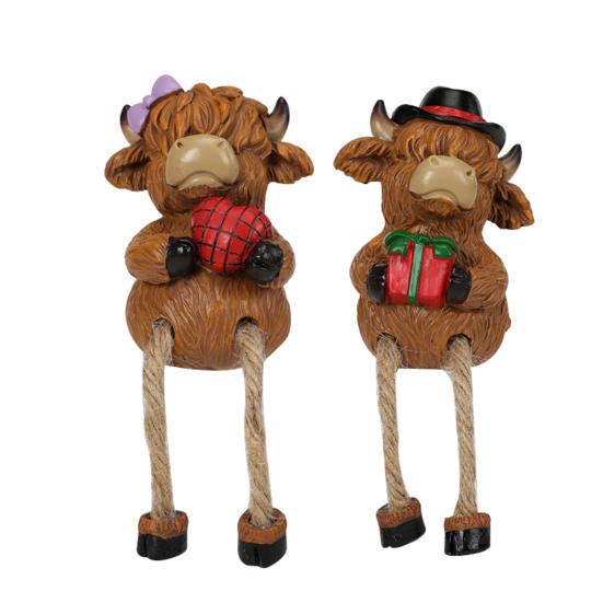 2Pcs Cartoon Highland Cow Figurine Couple Highland Cattle Statue Resin Sculpture Outdoor Garden Flower Pot Hugger Ornament Decoration