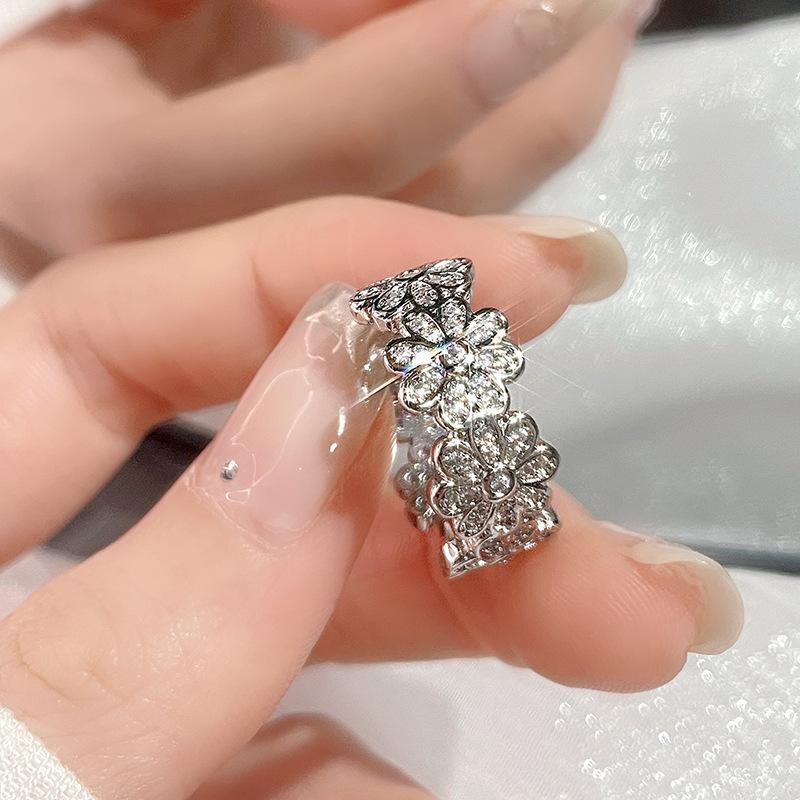 Niche Design Sense Cold Wind Snake Ring Stacking High Sense Personality Zir*****Pen Ring Female Tide